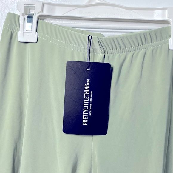 PRETTY LITTLE THING sage green ruched biker shorts - Picture 5 of 6